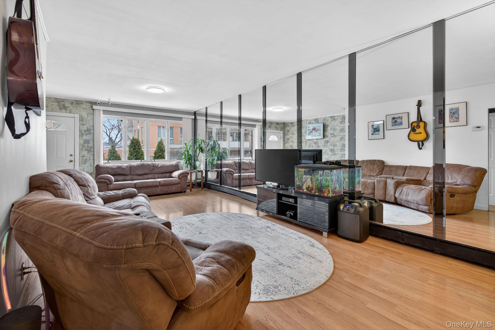 #8 photo, 1116 Banner Avenue, ব্রুকলিন Brooklyn , NY 11235