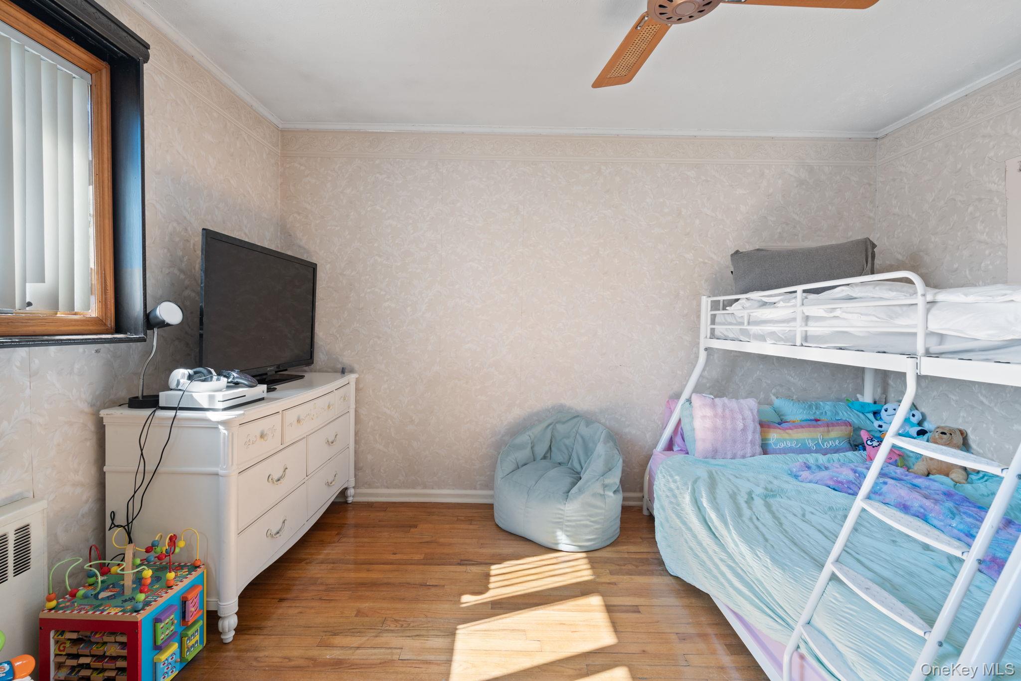 #19 photo, 2637 Lexington Avenue, מחוז נסאו East Meadow , NY 11554