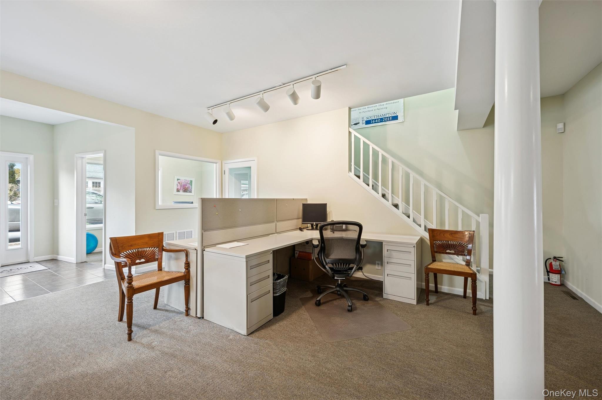 #10 photo, 28 Cameron Street, מחוז סאפוק Southampton , NY 11968