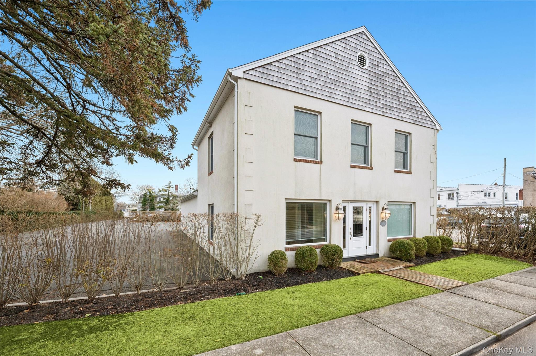 #2 photo, 28 Cameron Street, מחוז סאפוק Southampton , NY 11968