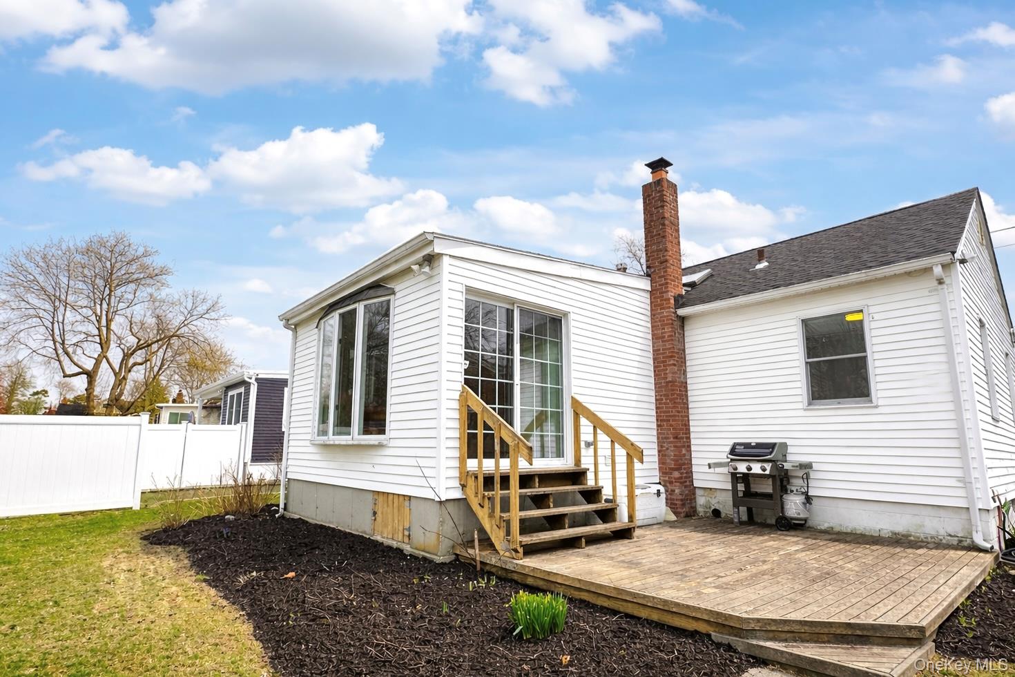 #15 photo, 296 Bay Avenue, Patchogue , NY 11772