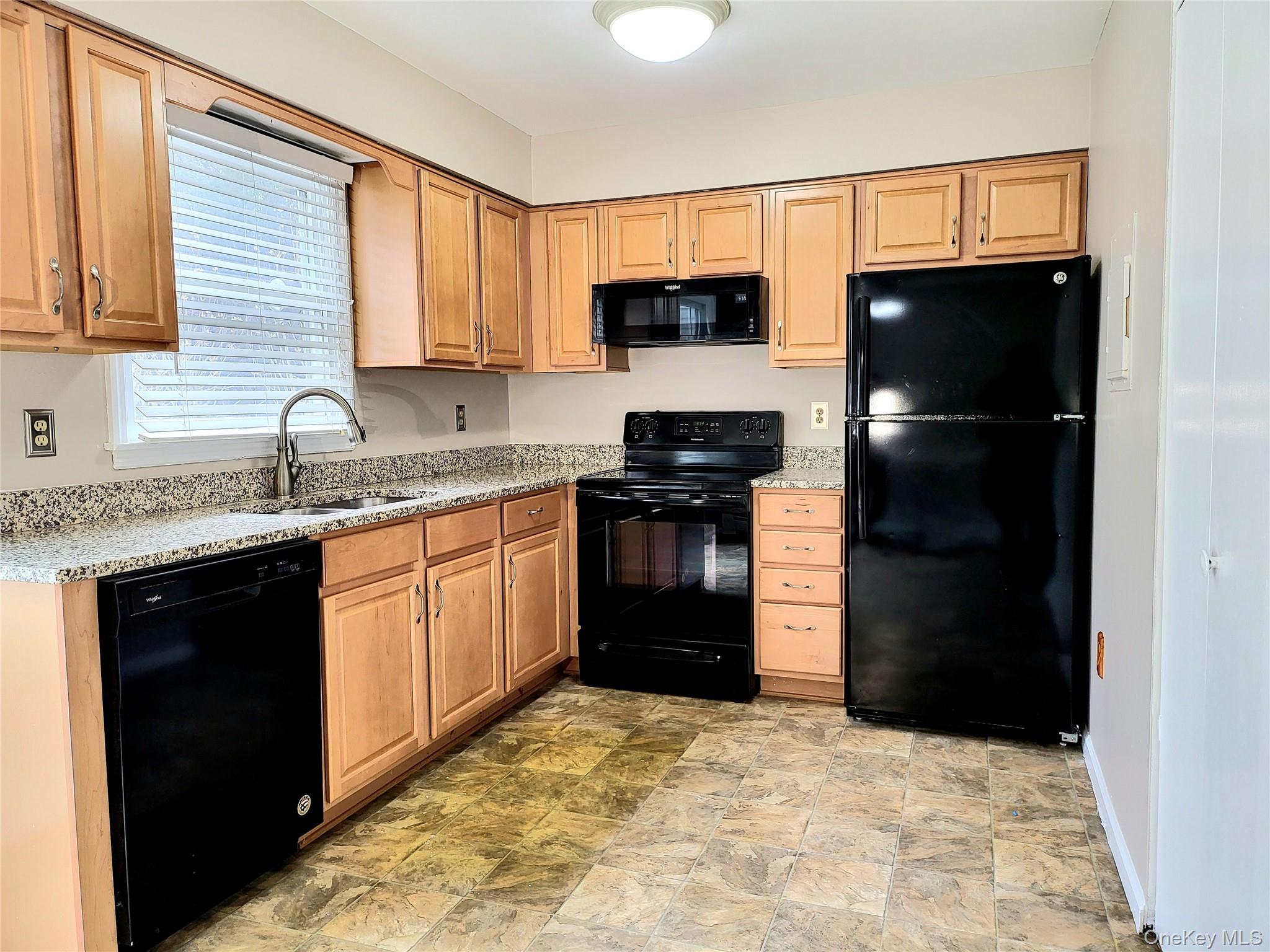 #4 photo, 6 Maple Avenue, Goshen , NY 10924