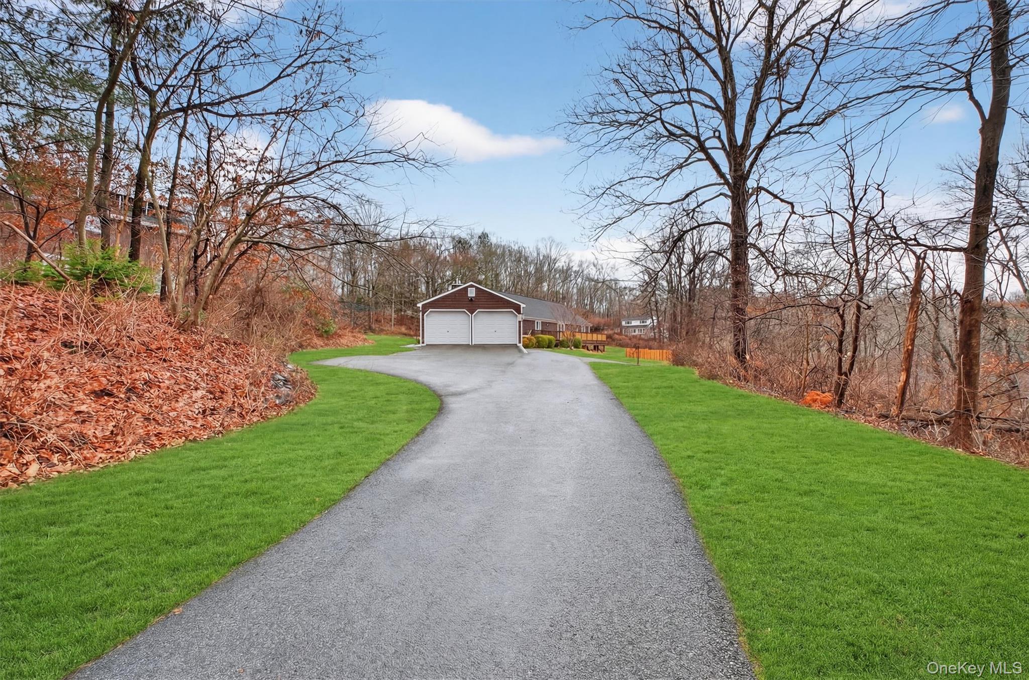 #2 photo, 1813-1815 Hunterbrook Road, Yorktown Heights , NY 10598