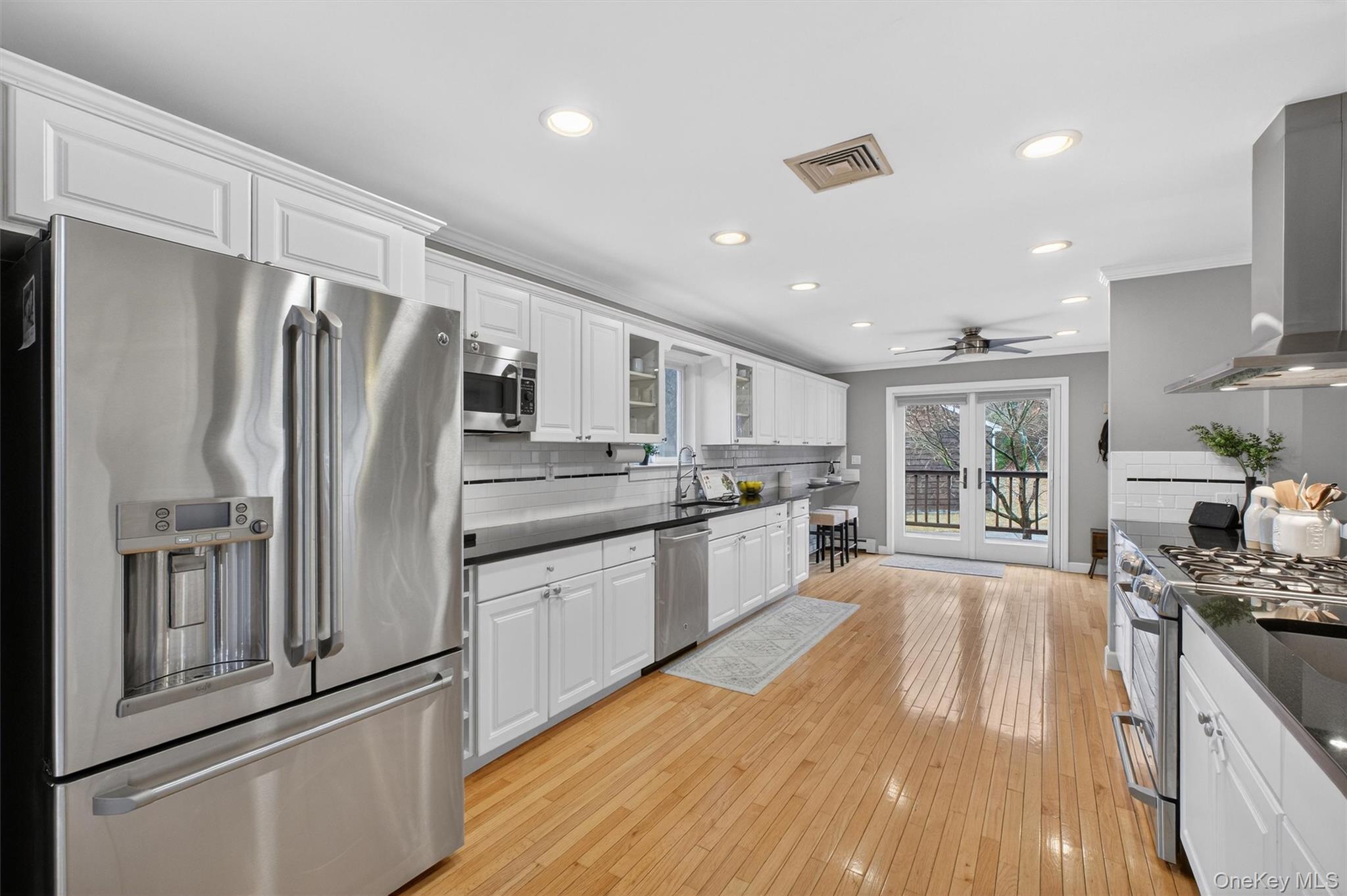 #7 photo, 1813-1815 Hunterbrook Road, Yorktown Heights , NY 10598