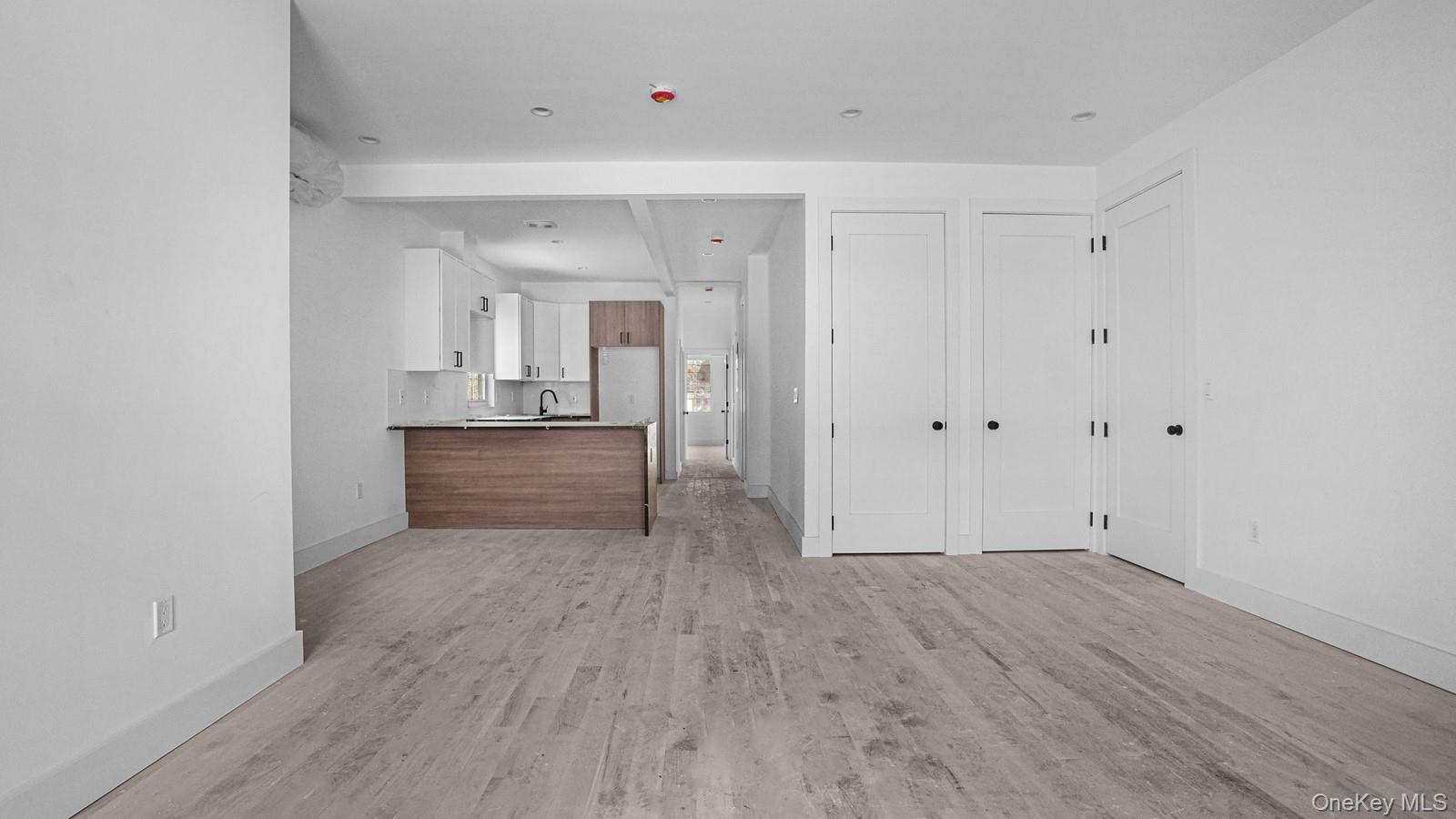 #9 photo, 340 E 234th Street, Bronx , NY 10470