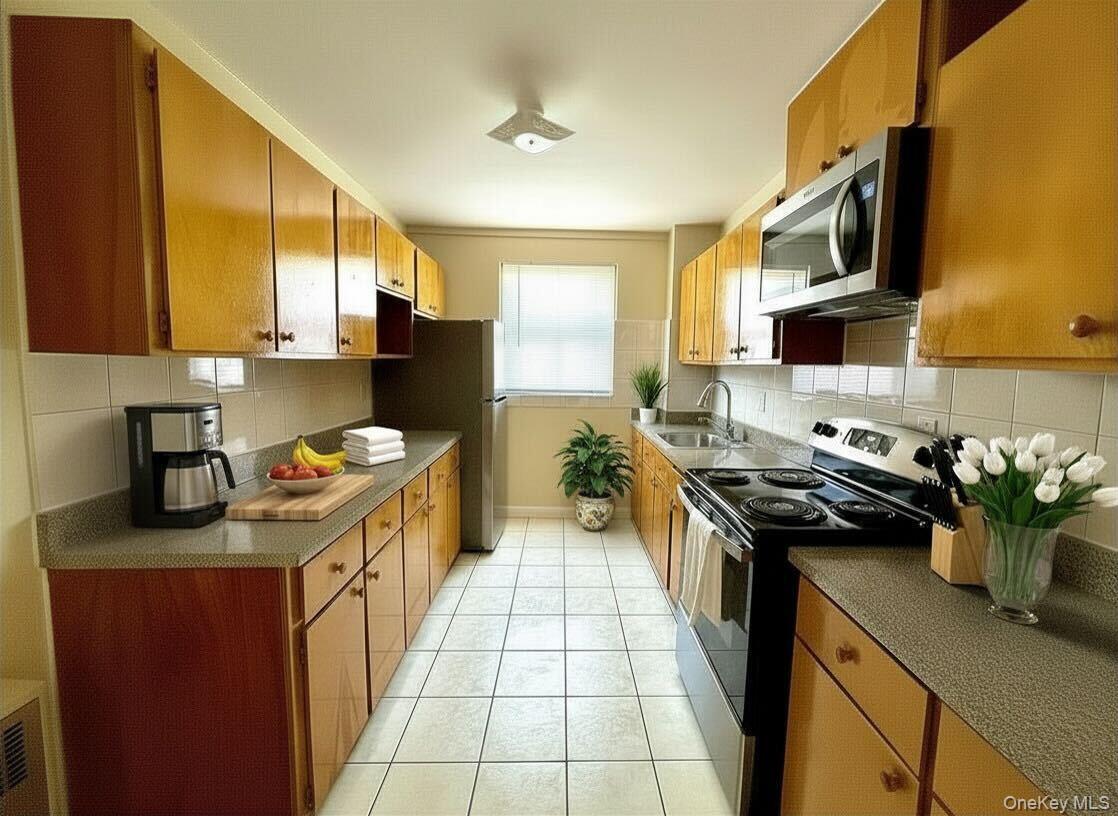 #4 photo, 451 Fulton Avenue, নাসাউ কাউন্টি Hempstead , NY 11550