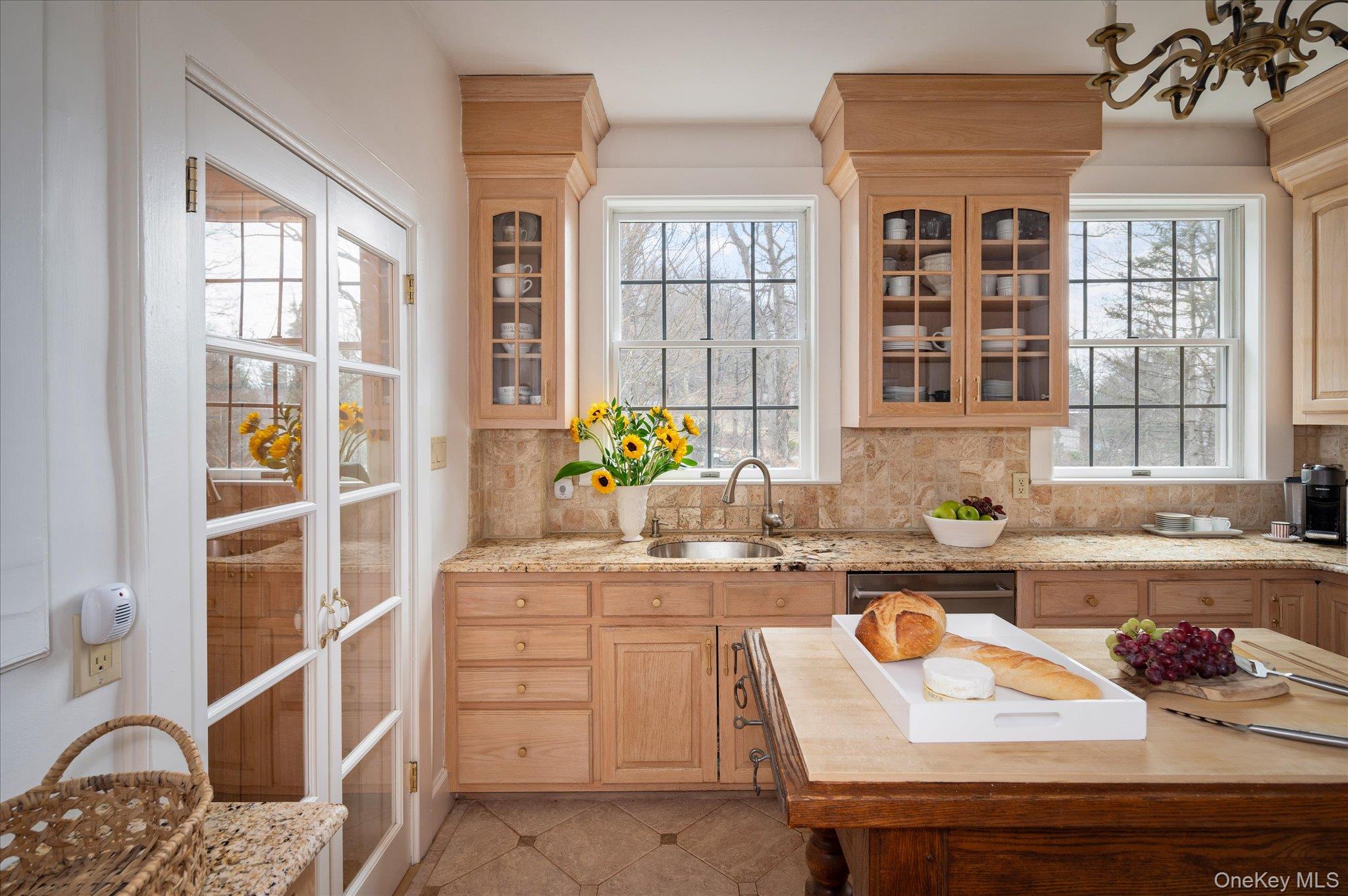 #8 photo, 75 Oliphant Avenue, Dobbs Ferry , NY 10522