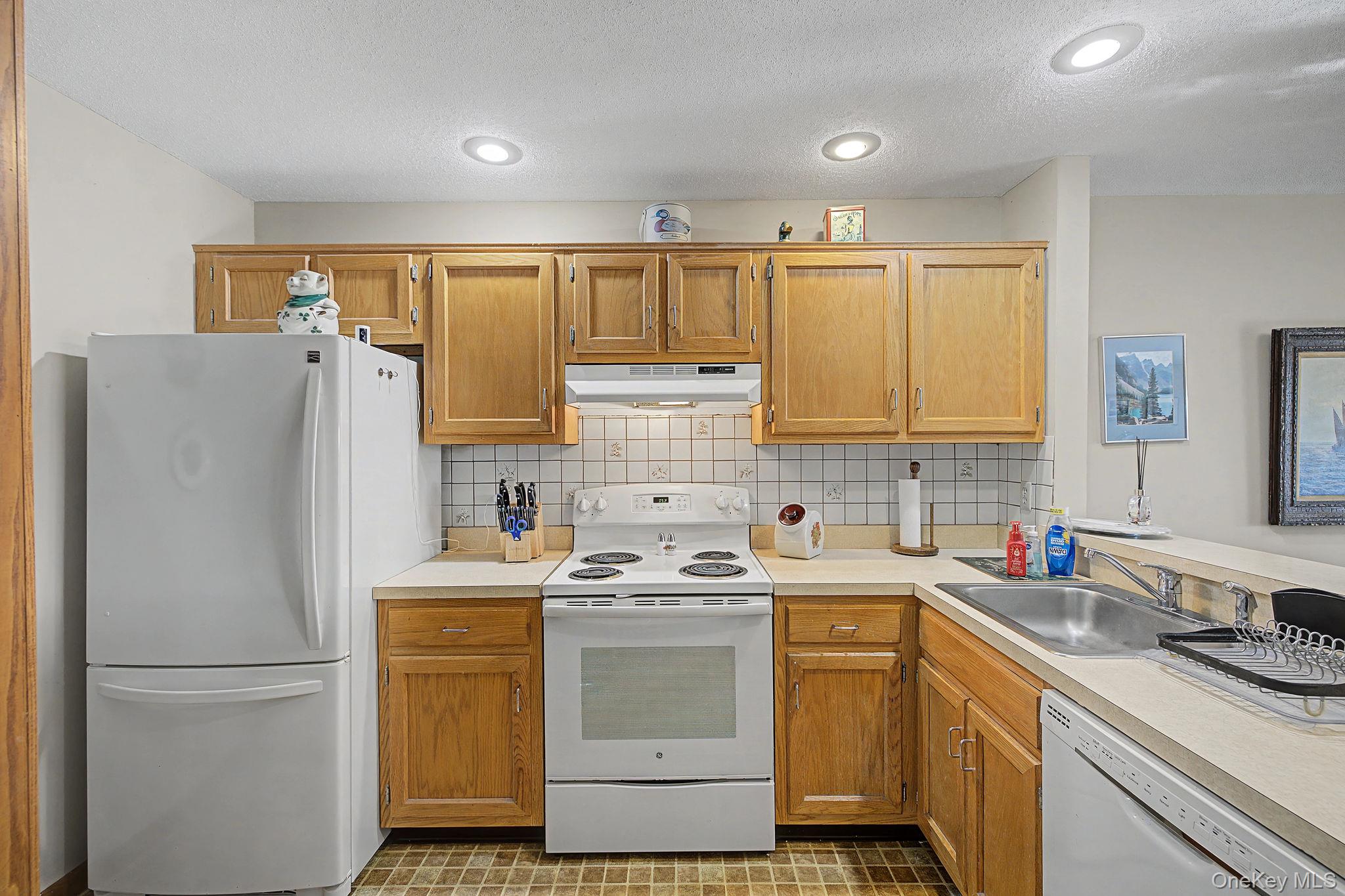 #7 photo, 501 Misty Hills Lane, Carmel , NY 10512