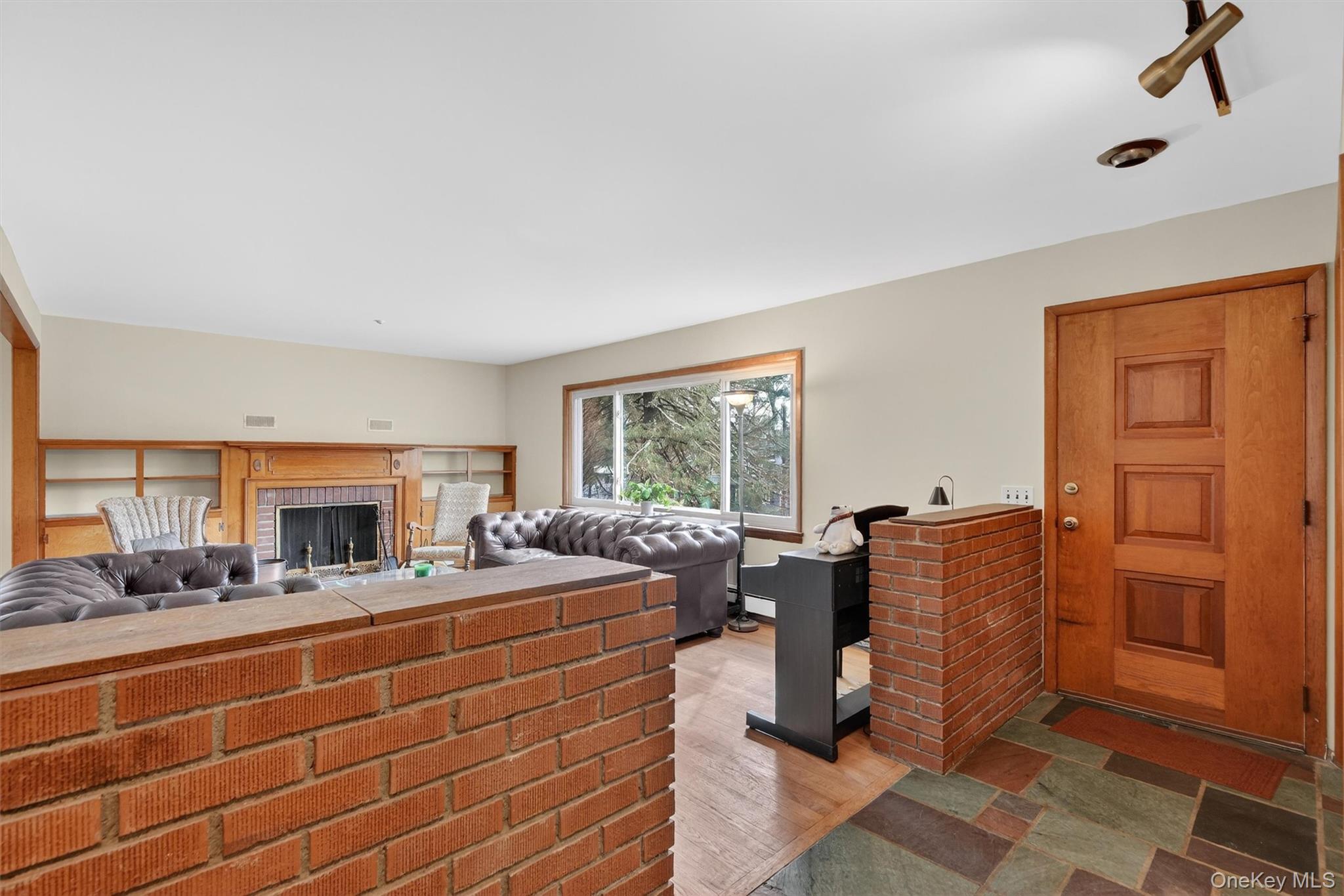 #12 photo, 5 River Road, Suffern , NY 10901