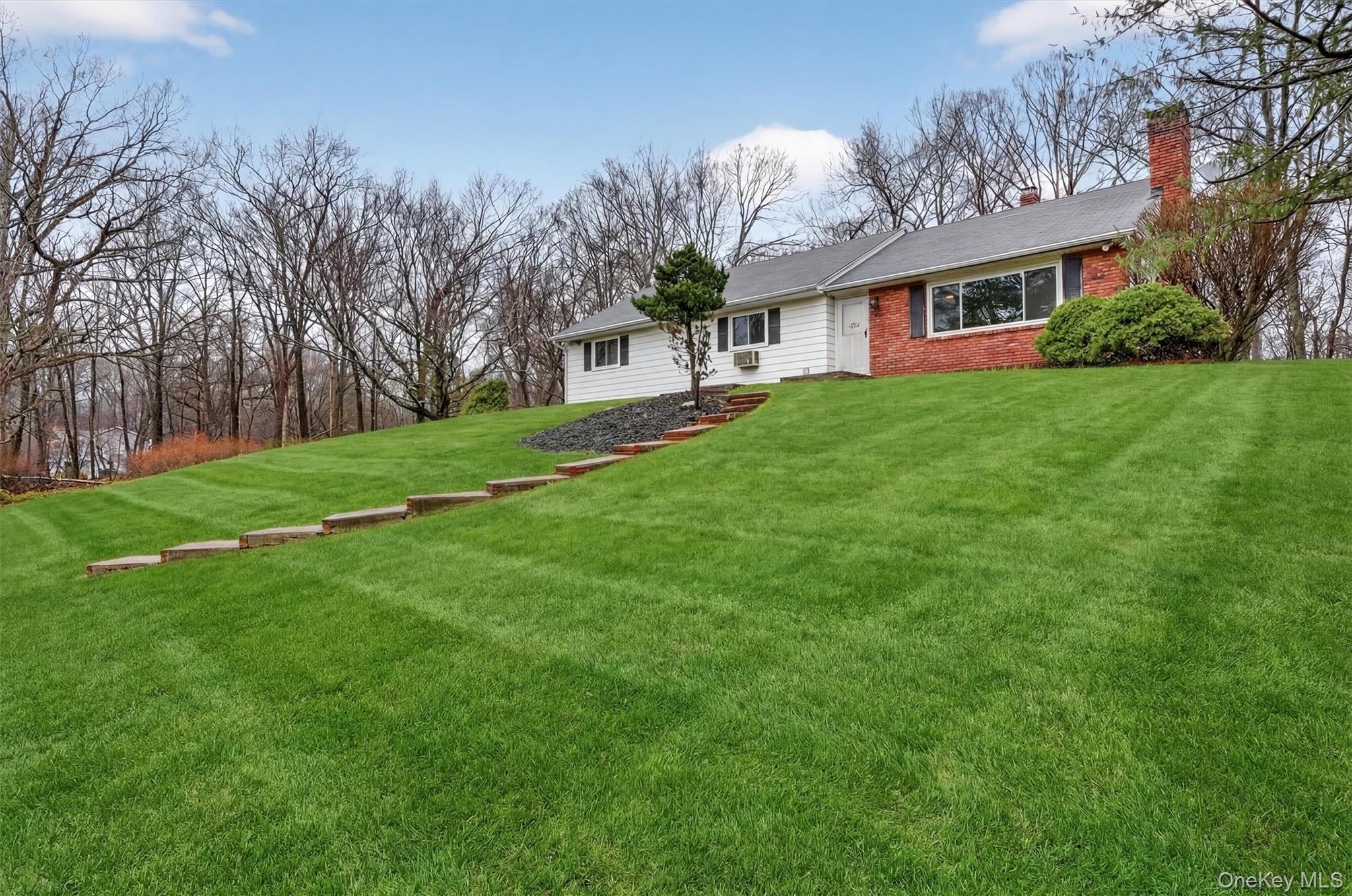 #4 photo, 5 River Road, Suffern , NY 10901