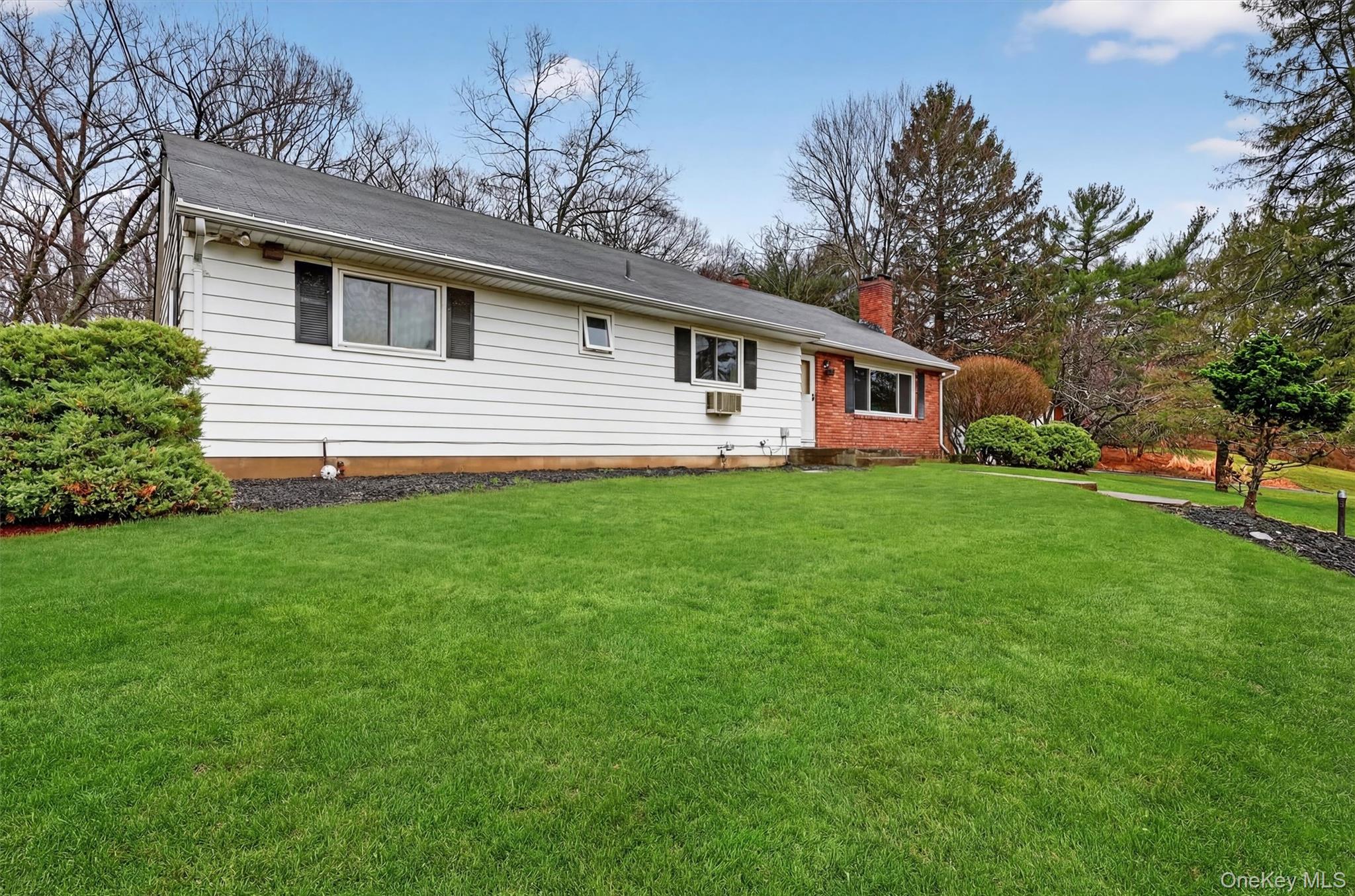 #7 photo, 5 River Road, Suffern , NY 10901