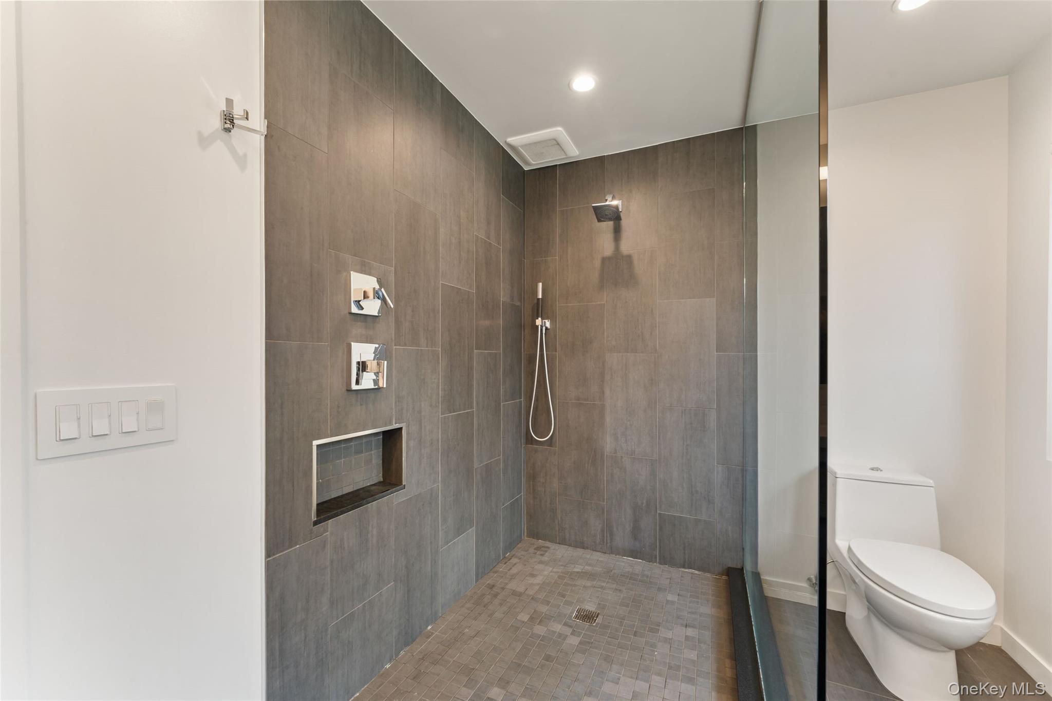 #15 photo, 7 Windsong Road, Ardsley , NY 10502