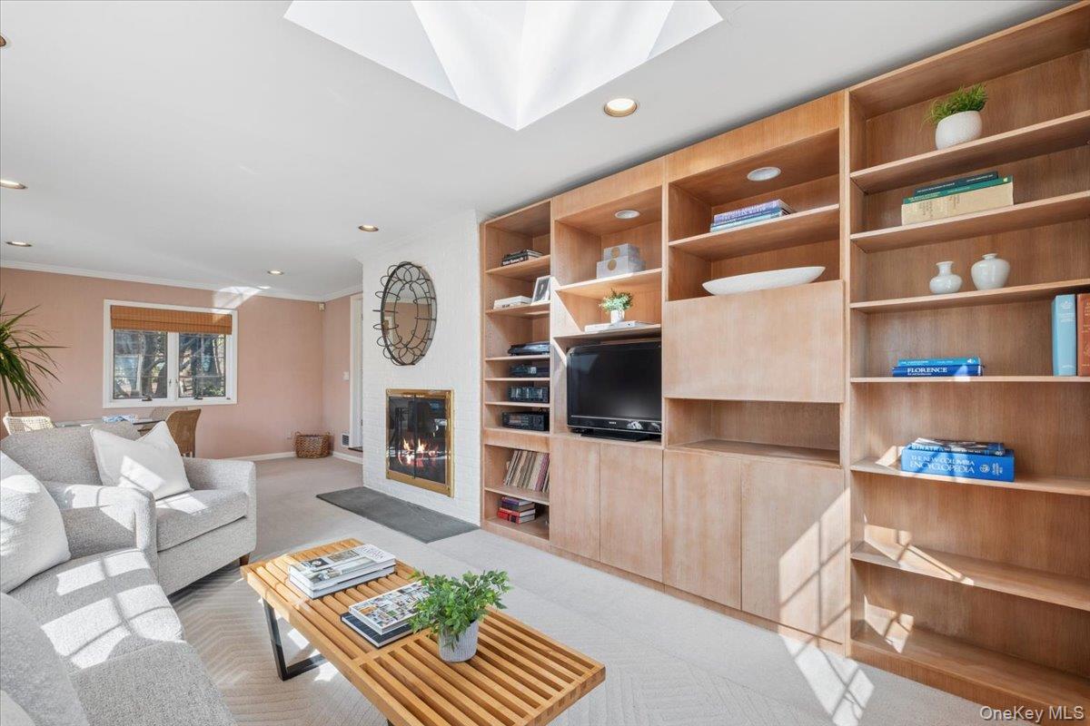 #11 photo, 1 Normandy Lane, Scarsdale , NY 10583