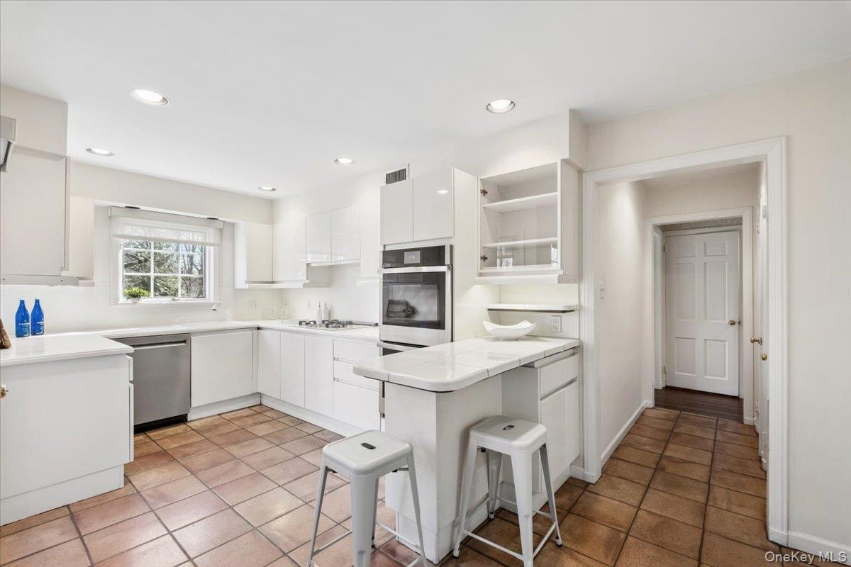 #14 photo, 1 Normandy Lane, Scarsdale , NY 10583