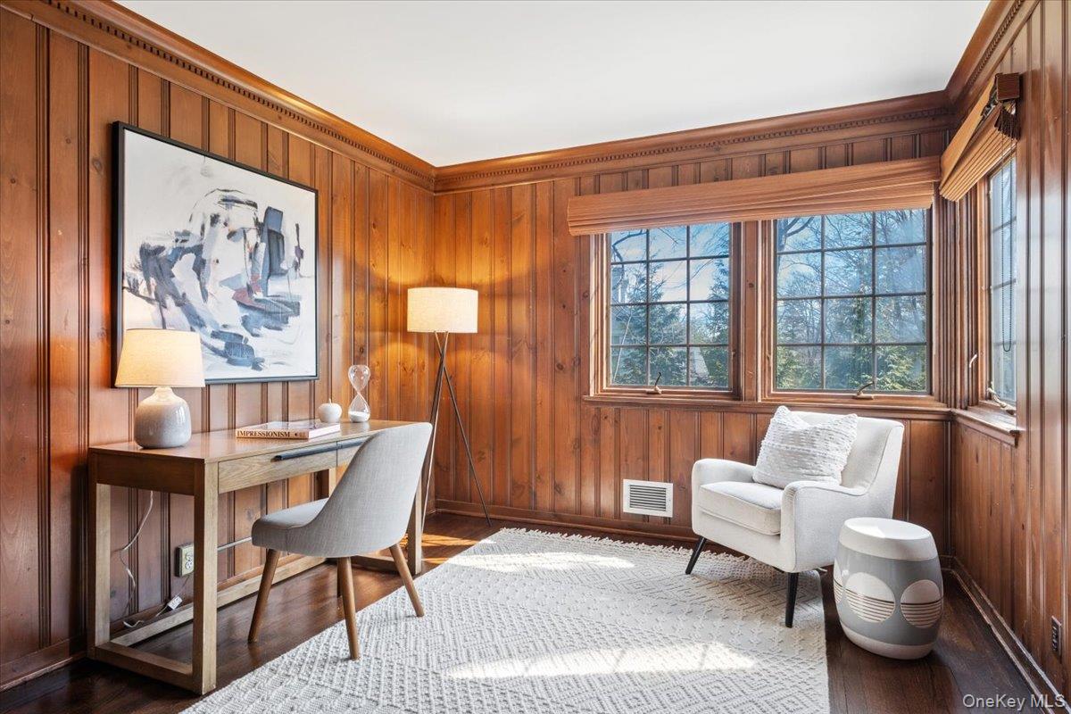 #17 photo, 1 Normandy Lane, Scarsdale , NY 10583