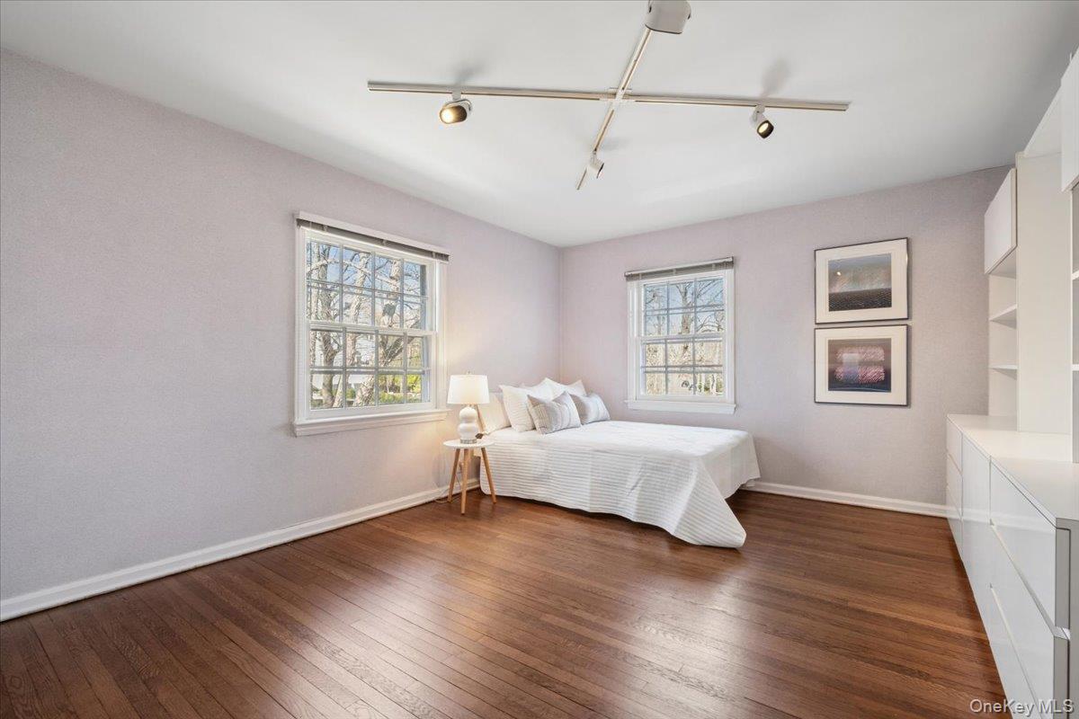 #19 photo, 1 Normandy Lane, Scarsdale , NY 10583