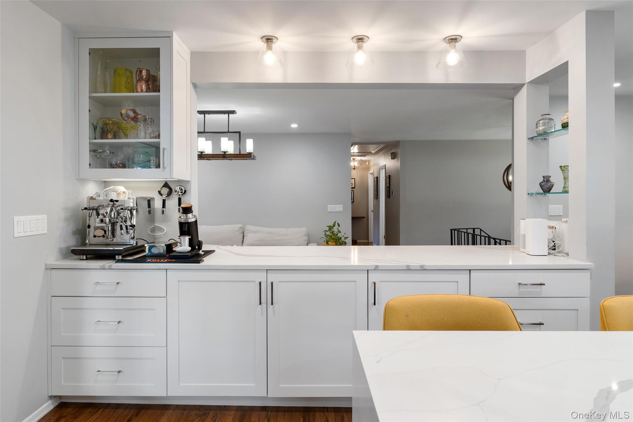 #12 photo, 7 Dogwood Lane, Irvington , NY 10533