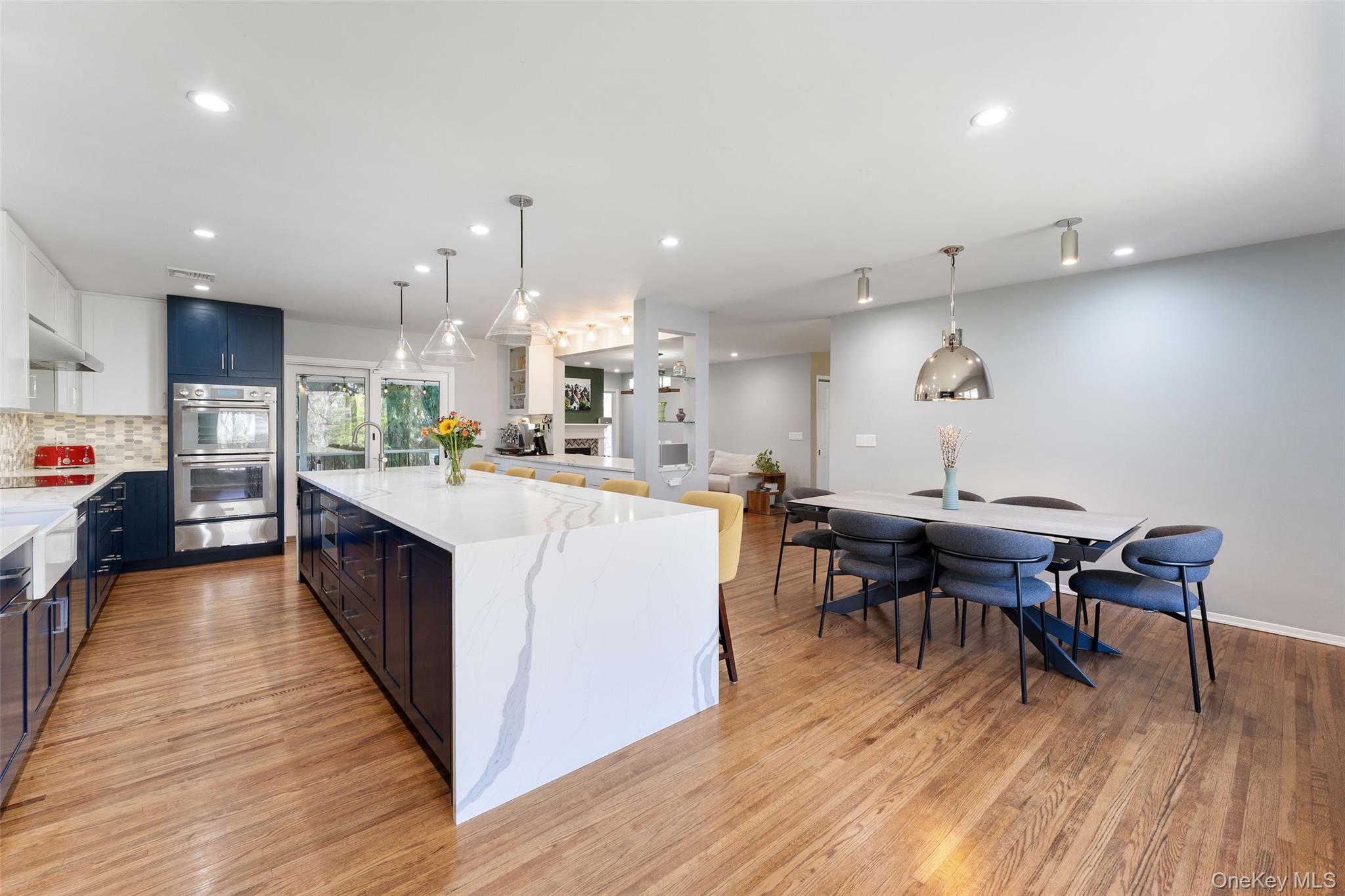 #8 photo, 7 Dogwood Lane, Irvington , NY 10533