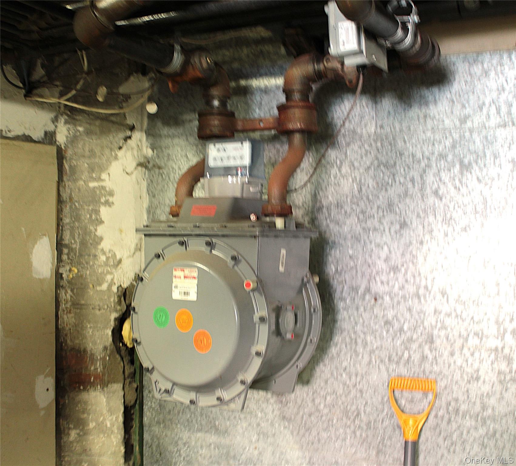 #5 photo, 625 S Broadway, Yonkers , NY 10705