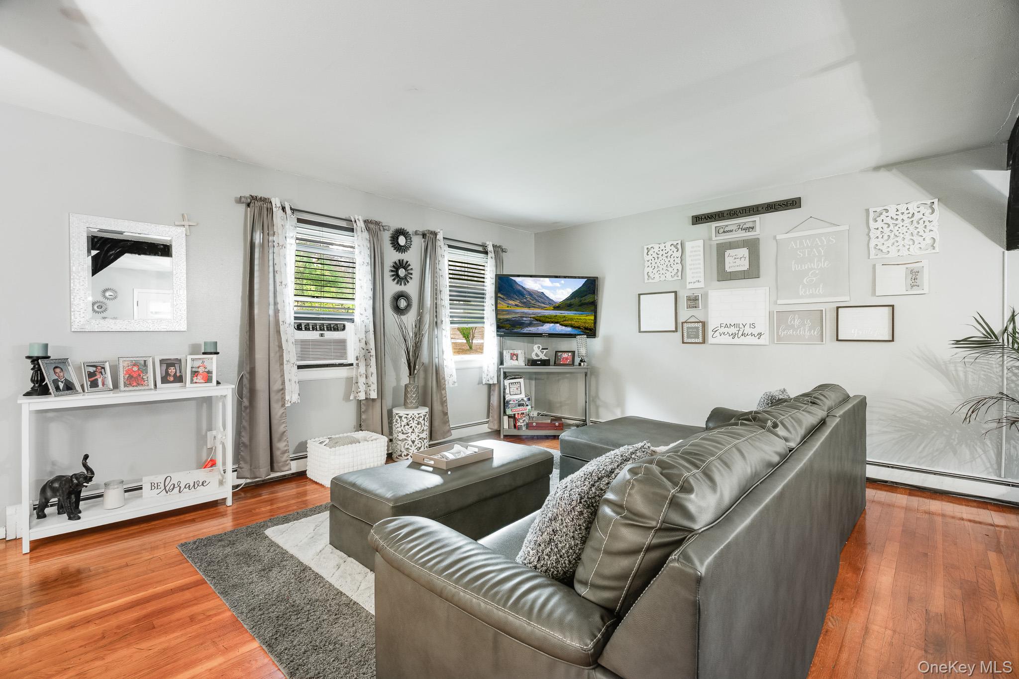 #4 photo, 8 Larissa Lane, Wappingers Falls , NY 12590