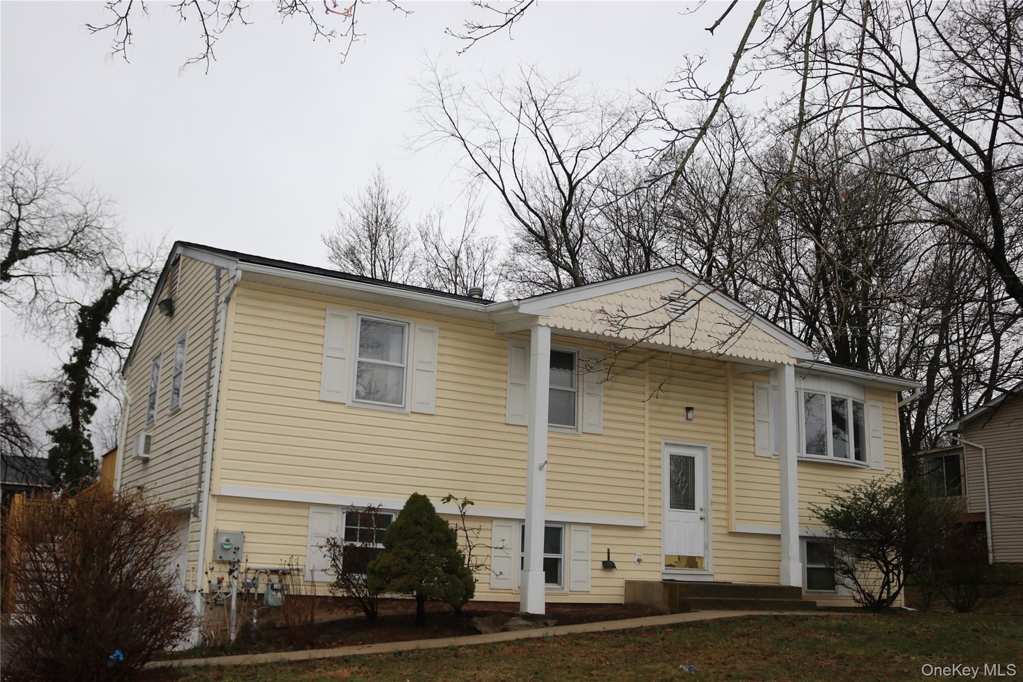 #1 photo, 7 Southpark Drive, Garnerville , NY 10923