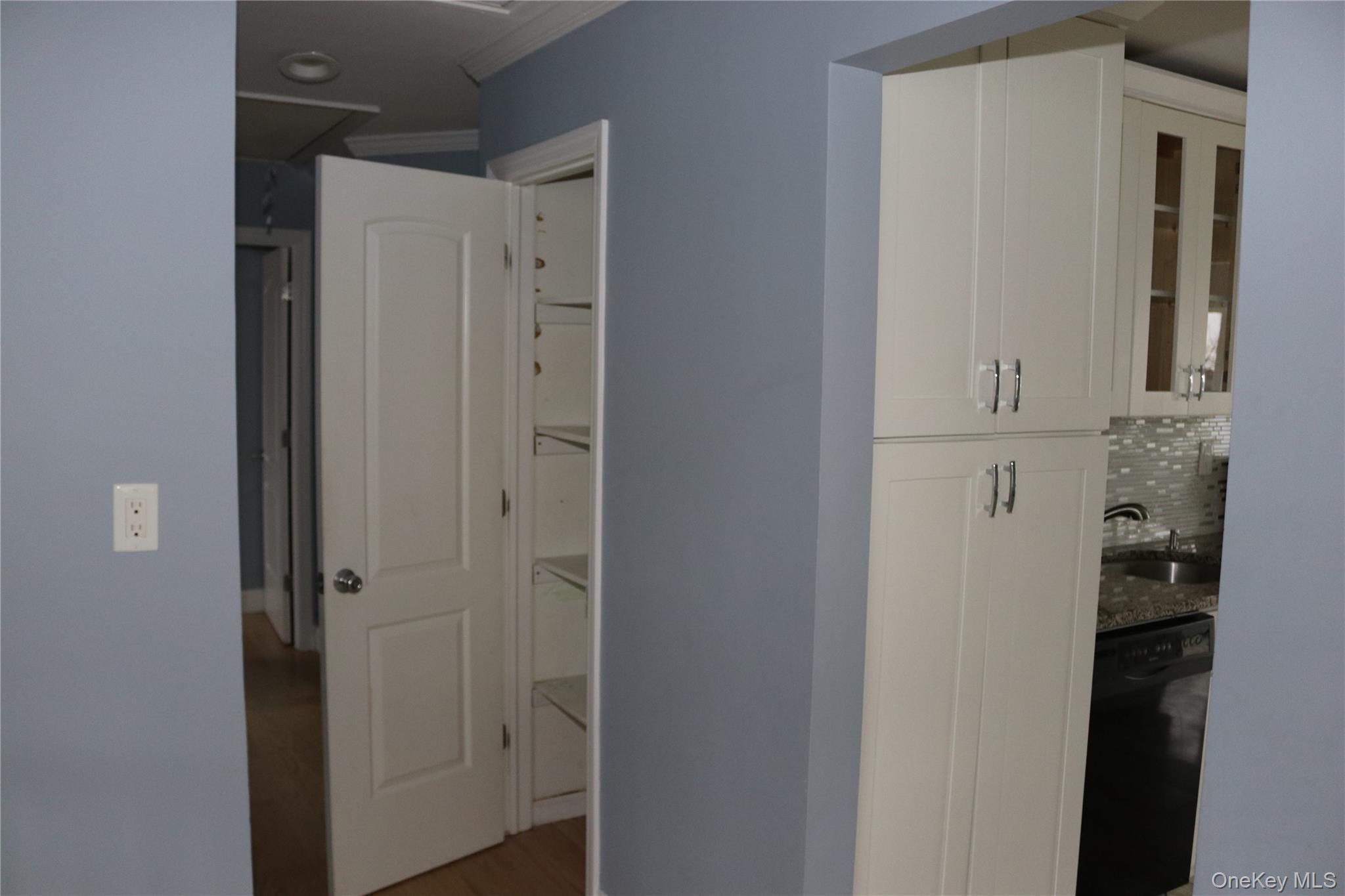 #9 photo, 7 Southpark Drive, Garnerville , NY 10923