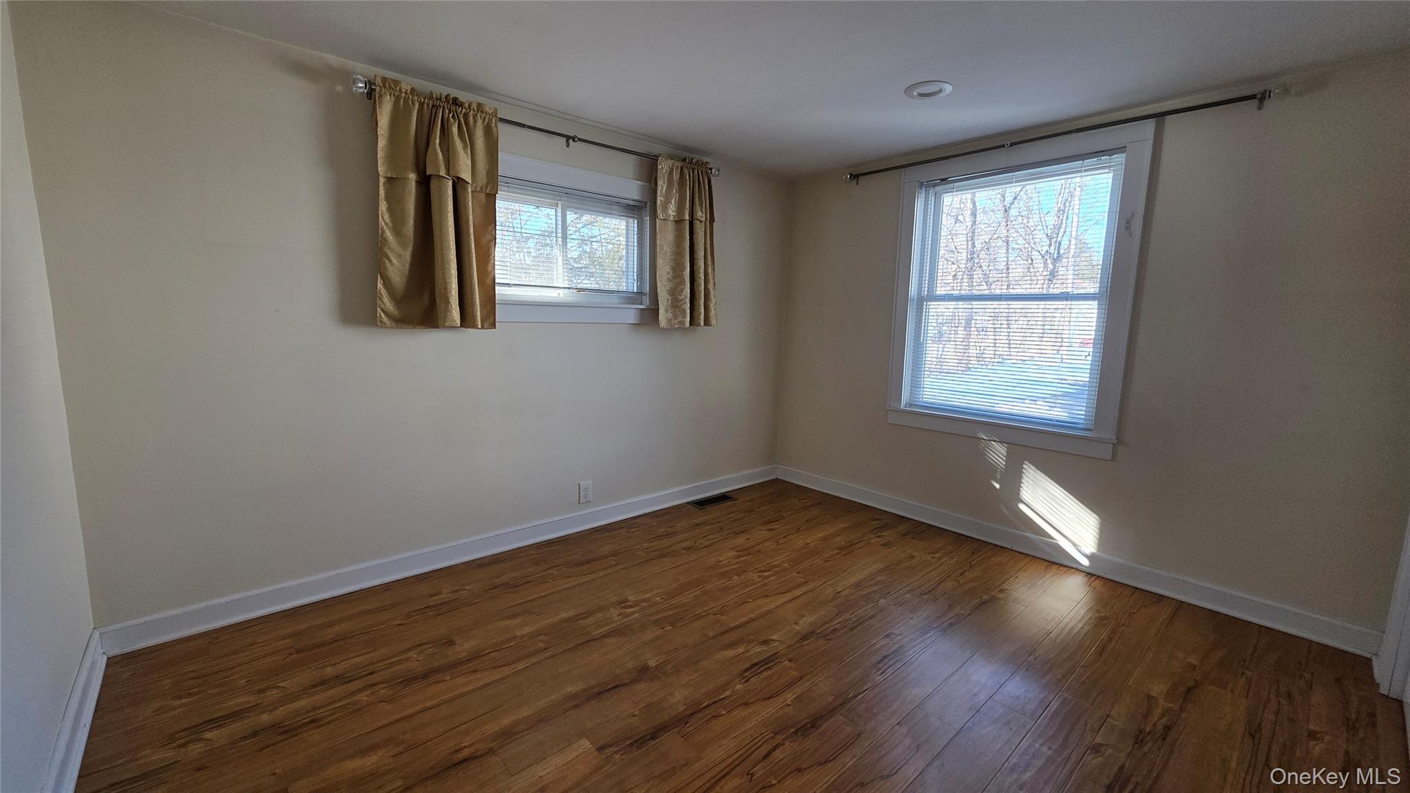 #19 photo, 60 E Market Street, Red Hook , NY 12571