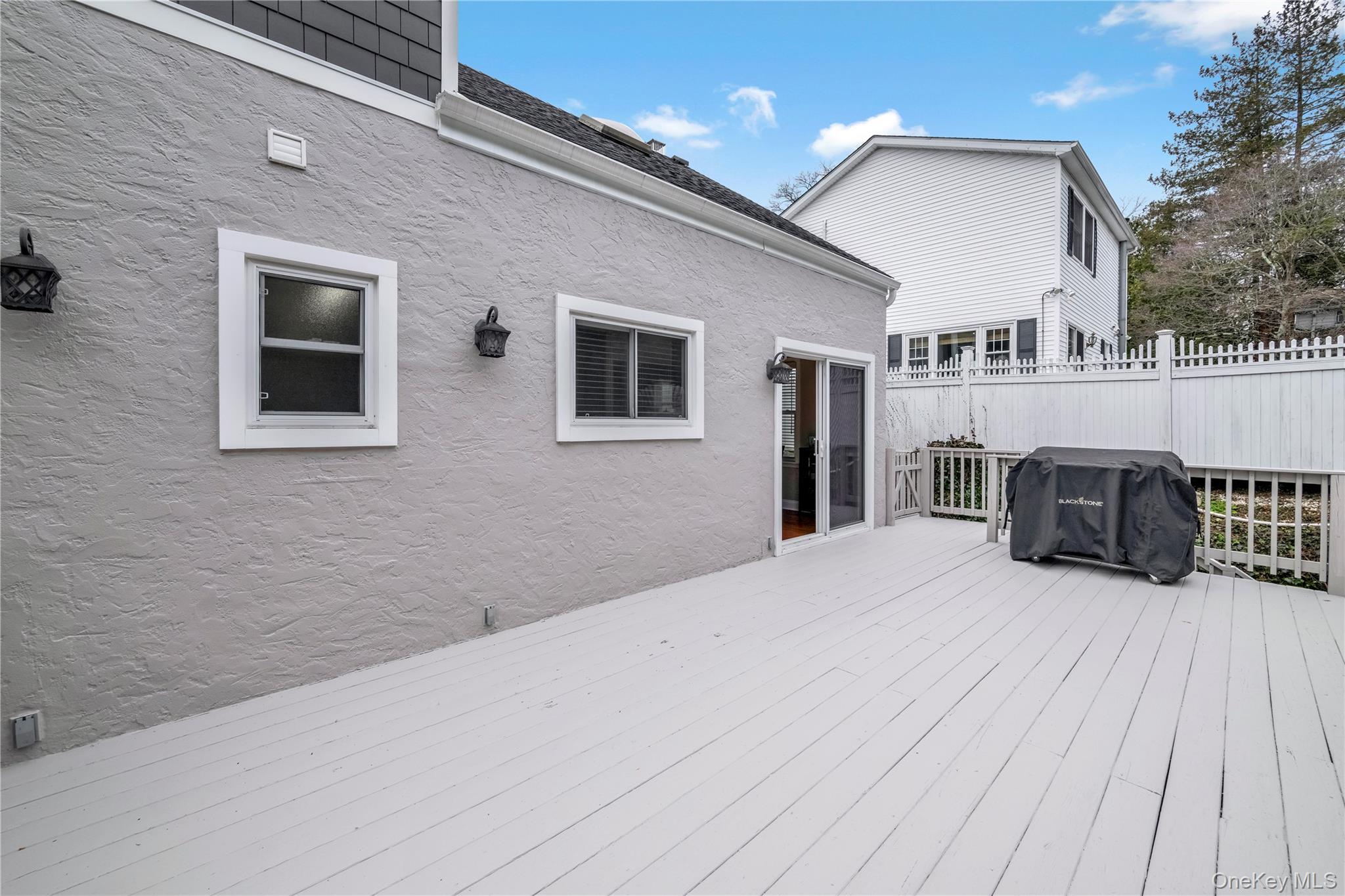 #10 photo, 40 Wickford Road, New Rochelle , NY 10801