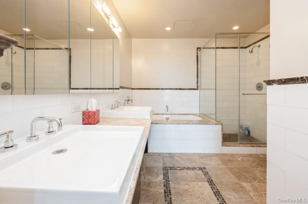 #11 photo, 175 Huguenot Street, New Rochelle , NY 10801