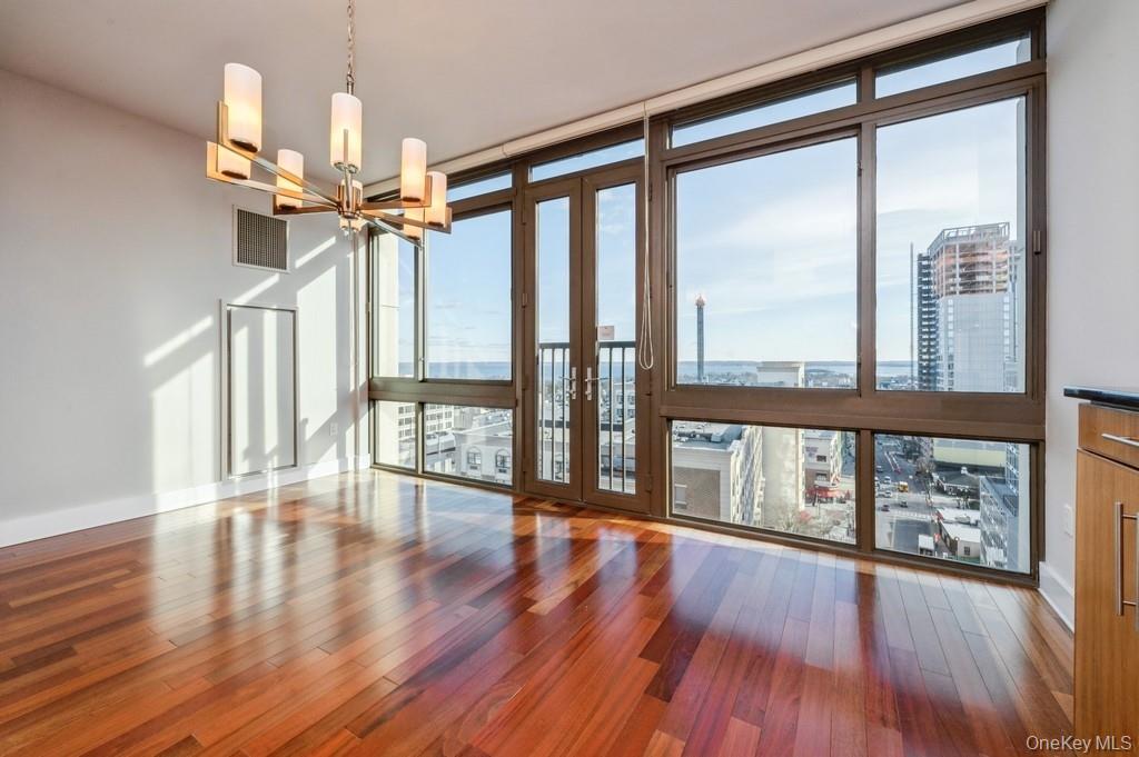 #6 photo, 175 Huguenot Street, New Rochelle , NY 10801