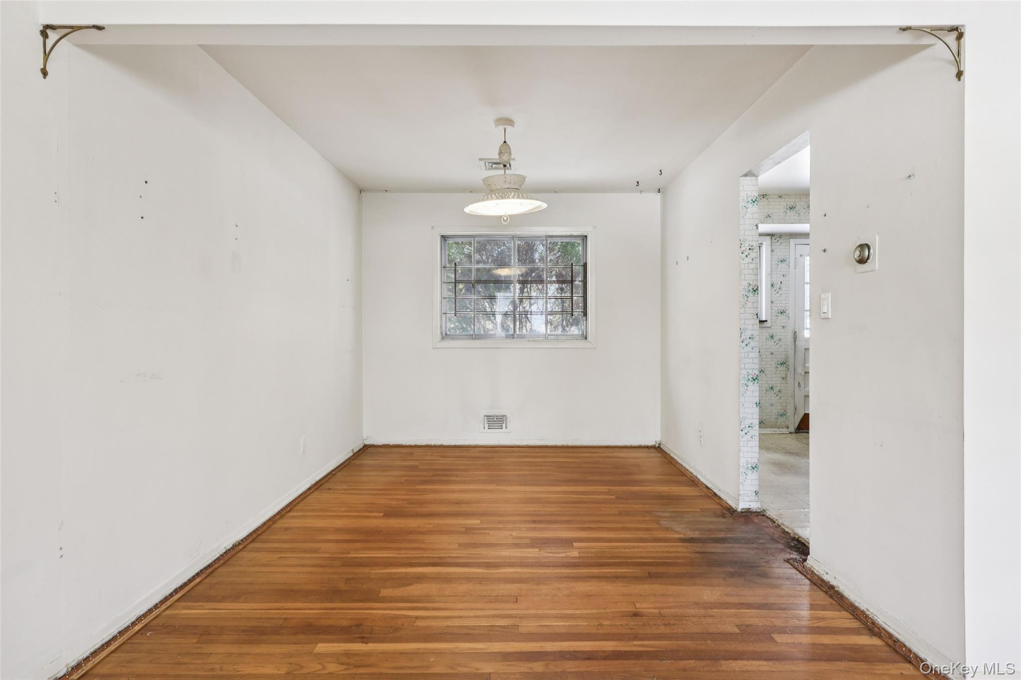 #8 photo, 25 Freund Drive, Nanuet , NY 10954