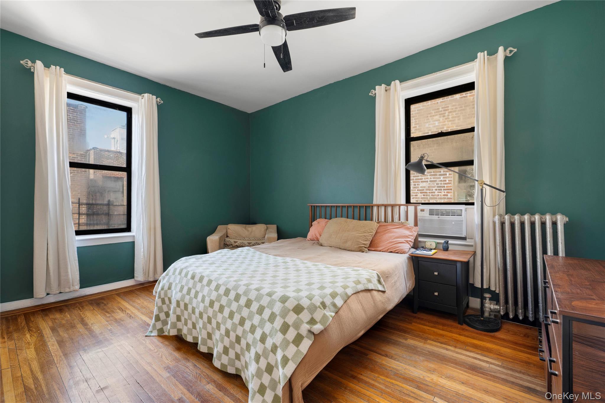 #7 photo, 2199 Holland Avenue, ব্রঙ্কস Bronx , NY 10462