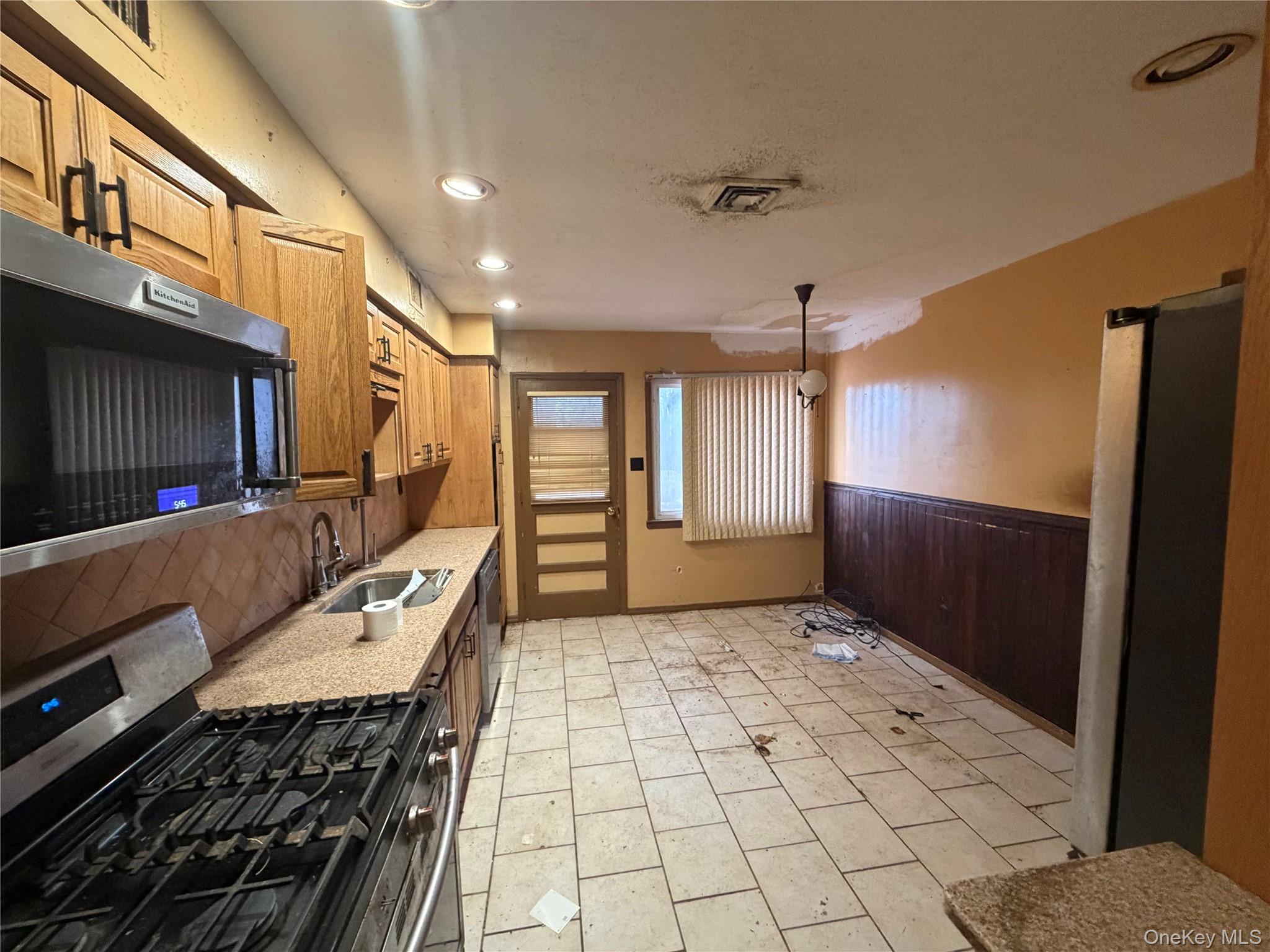 #11 photo, 15 Bonnie Court, Spring Valley , NY 10977