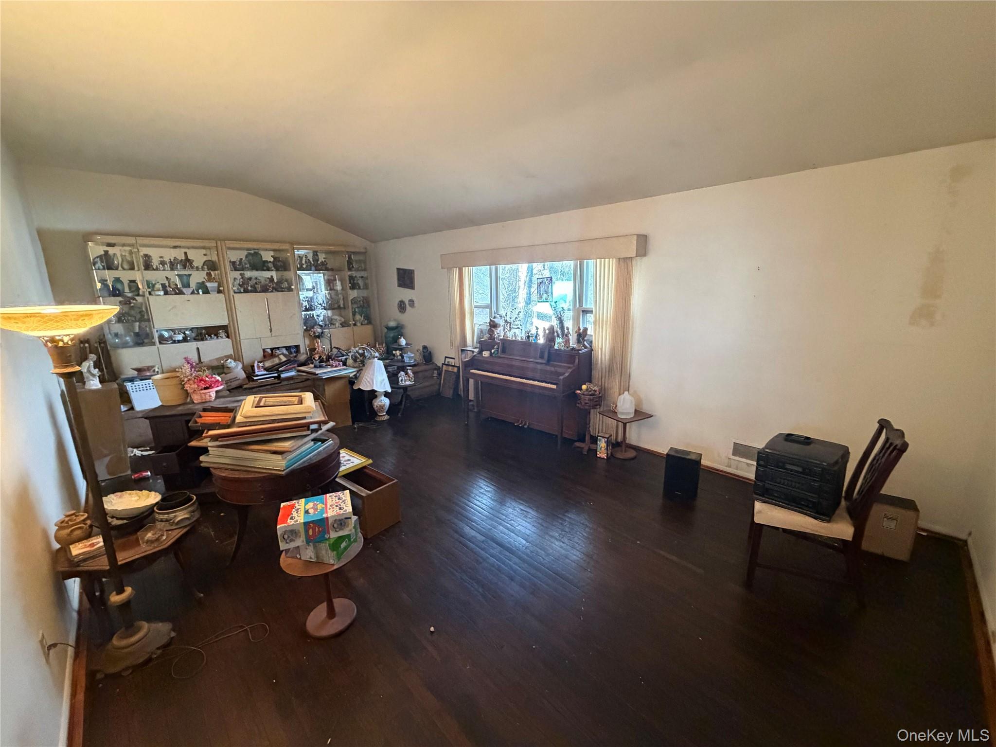 #5 photo, 15 Bonnie Court, Spring Valley , NY 10977