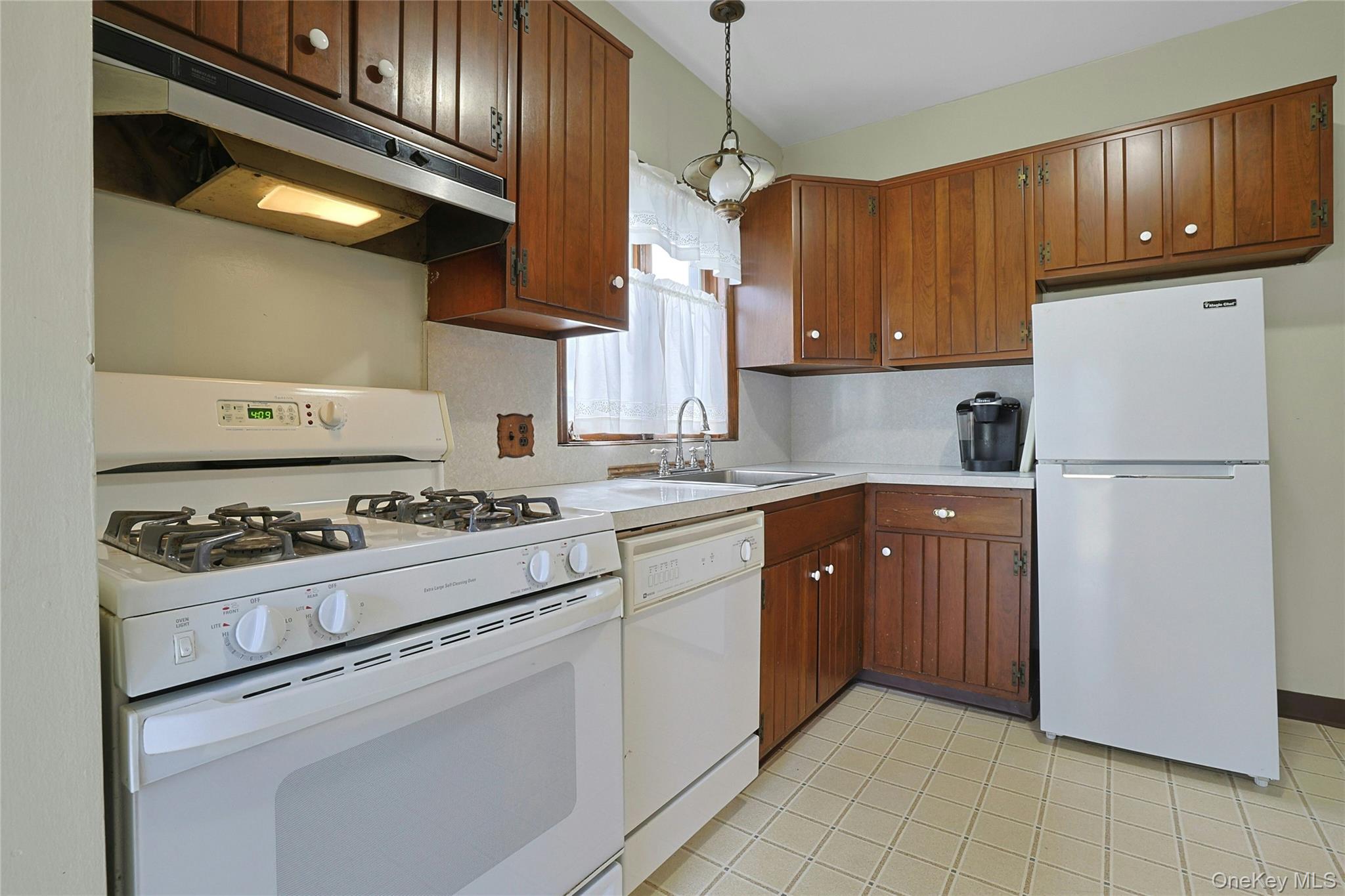 #12 photo, 175 Washington Avenue, Pleasantville , NY 10570