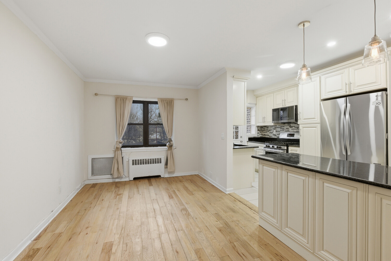 #4 photo, 64-36 AUSTIN Street, কুইন্‌স Rego Park , NY 11374