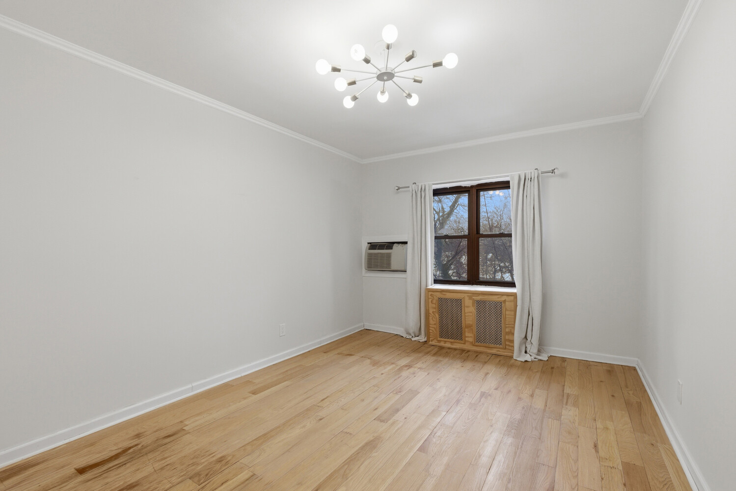 #7 photo, 64-36 AUSTIN Street, কুইন্‌স Rego Park , NY 11374