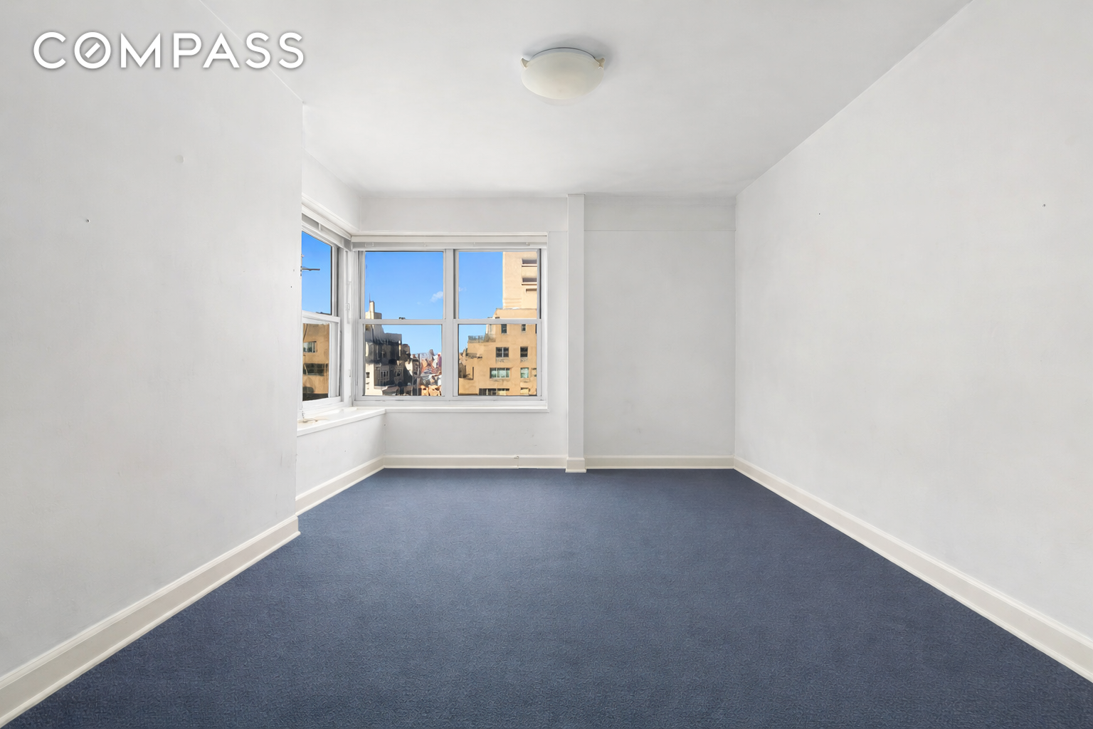 #16 photo, 20 E 9th Street, Greenwich Village , NY 10003