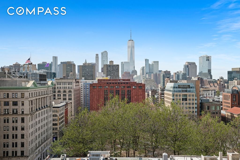 #5 photo, 20 E 9th Street, Greenwich Village , NY 10003