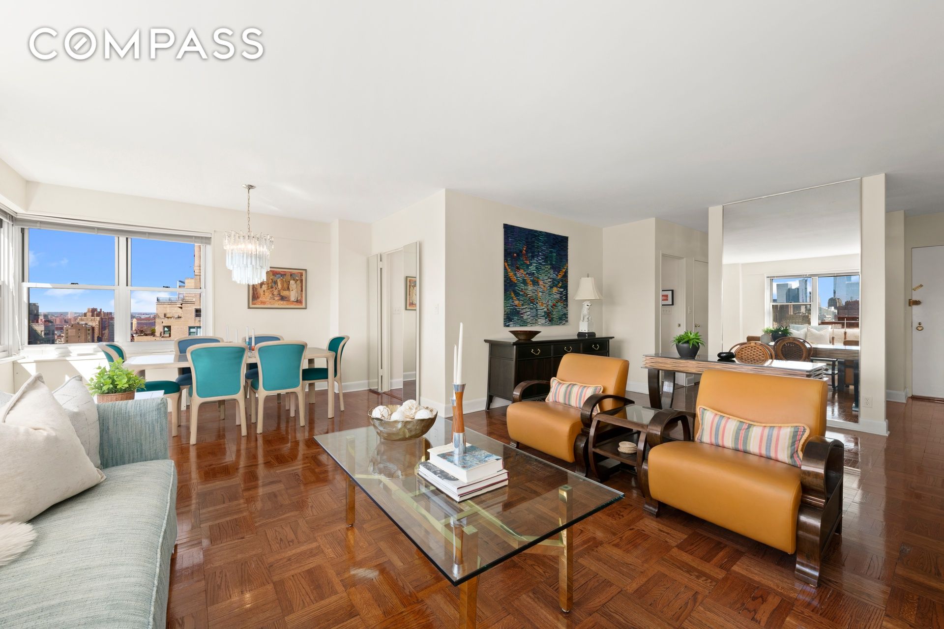 #7 photo, 20 E 9th Street, Greenwich Village , NY 10003