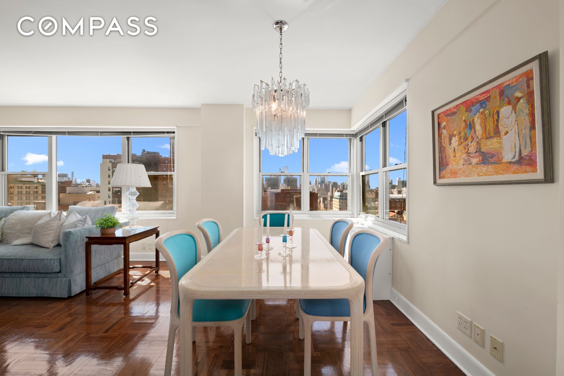 #8 photo, 20 E 9th Street, Greenwich Village , NY 10003