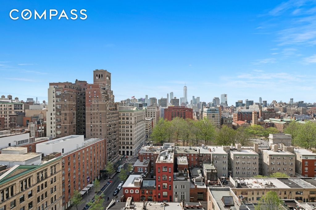 #9 photo, 20 E 9th Street, Greenwich Village , NY 10003