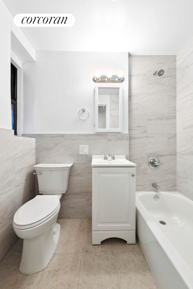 #4 photo, 44-14 NEWTOWN Road, Astoria , NY 11103