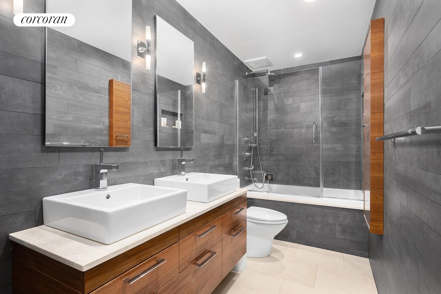 #10 photo, 434 W 23RD Street, Chelsea , NY 10011