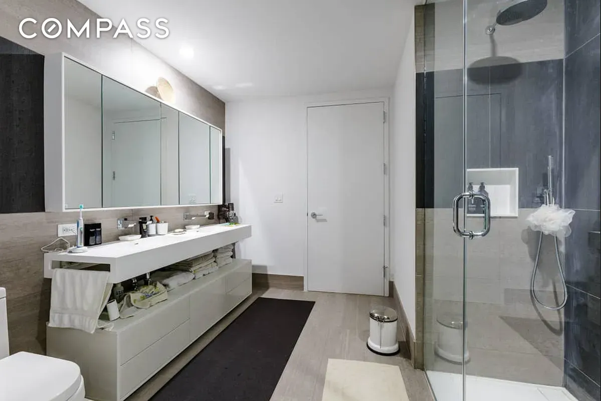 #8 photo, New York City, ম্যানহাটন Hell's Kitchen , NY 10019