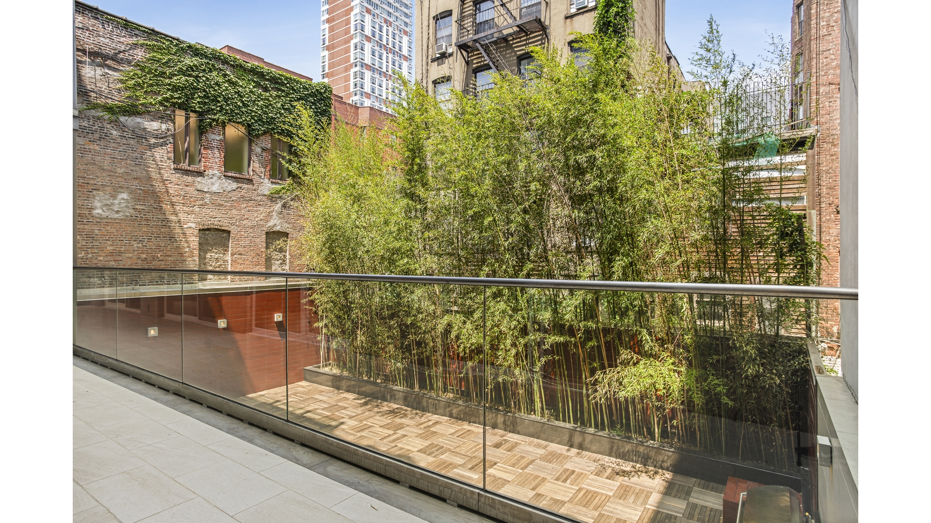 #10 photo, 433 E 74TH Street, Lenox Hill , NY 10021