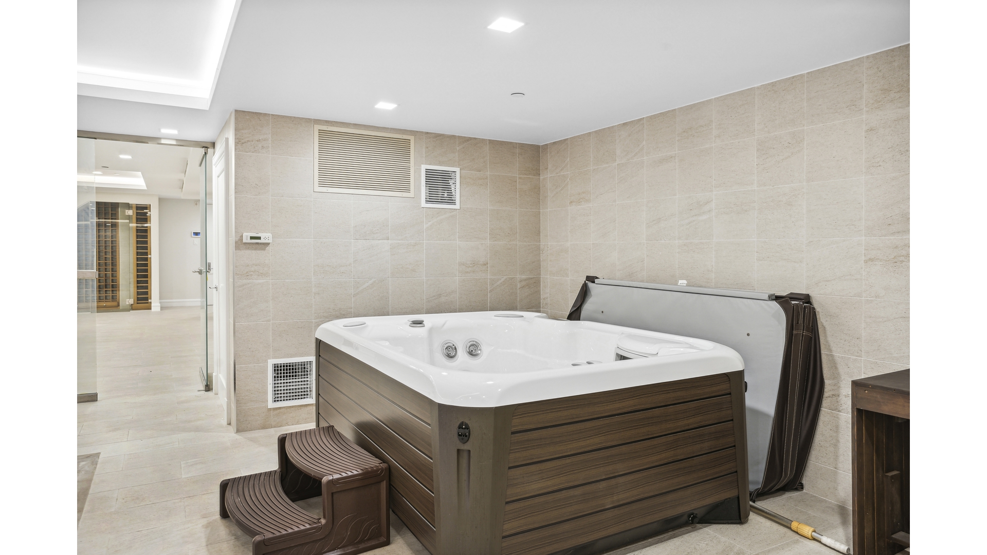 #16 photo, 433 E 74TH Street, Lenox Hill , NY 10021