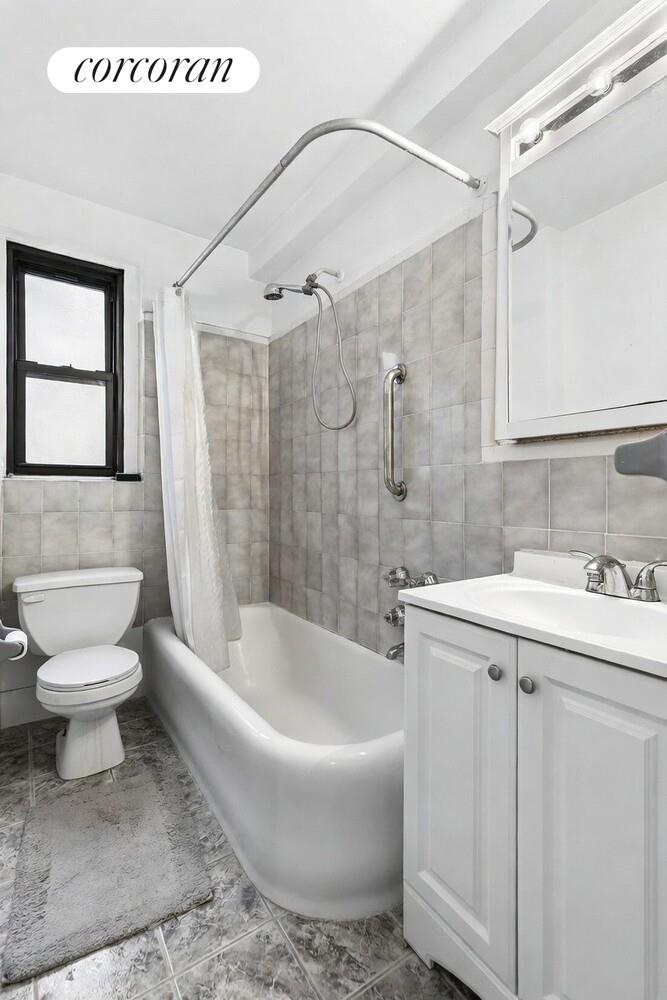 #5 photo, 225 E 79TH Street, Yorkville , NY 10075