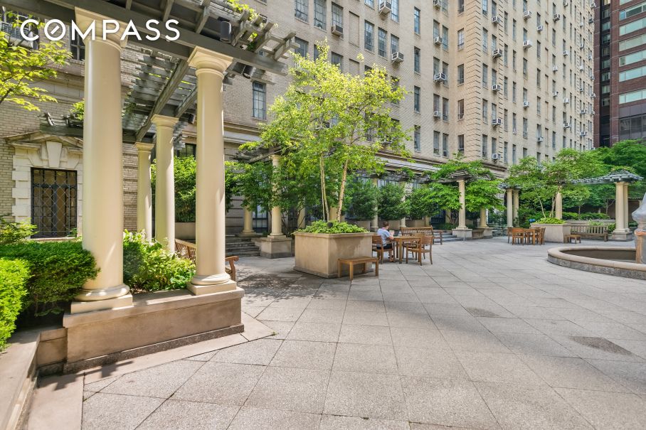 #15 photo, 340 W 57th Street, ম্যানহাটন Hell's Kitchen , NY 10019