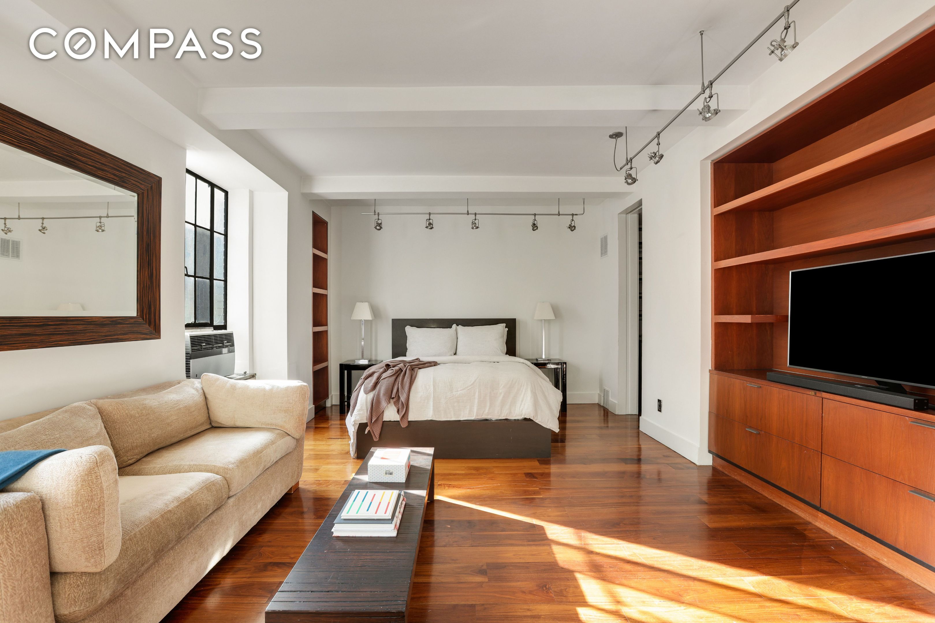 #7 photo, 340 W 57th Street, ম্যানহাটন Hell's Kitchen , NY 10019